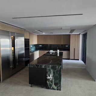 Ανακαίνιση πολυτελούς κατοικίας στην Αγία Παρασκευή